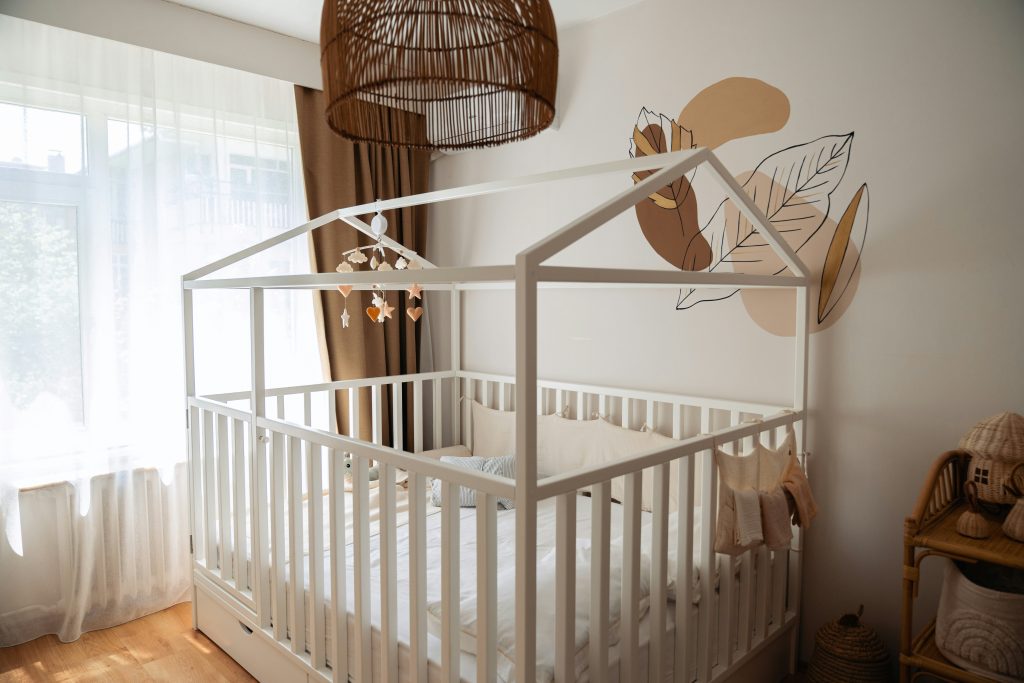 How to Get Your Newborn to Sleep in a Bassinet