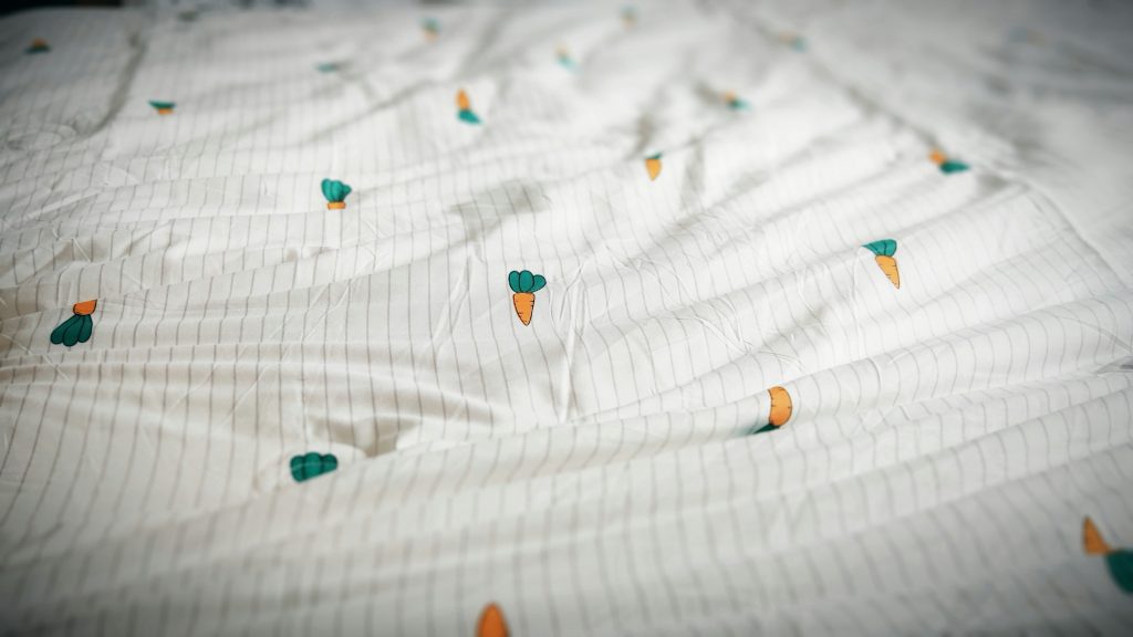 How Many Crib Sheets Do I Need?